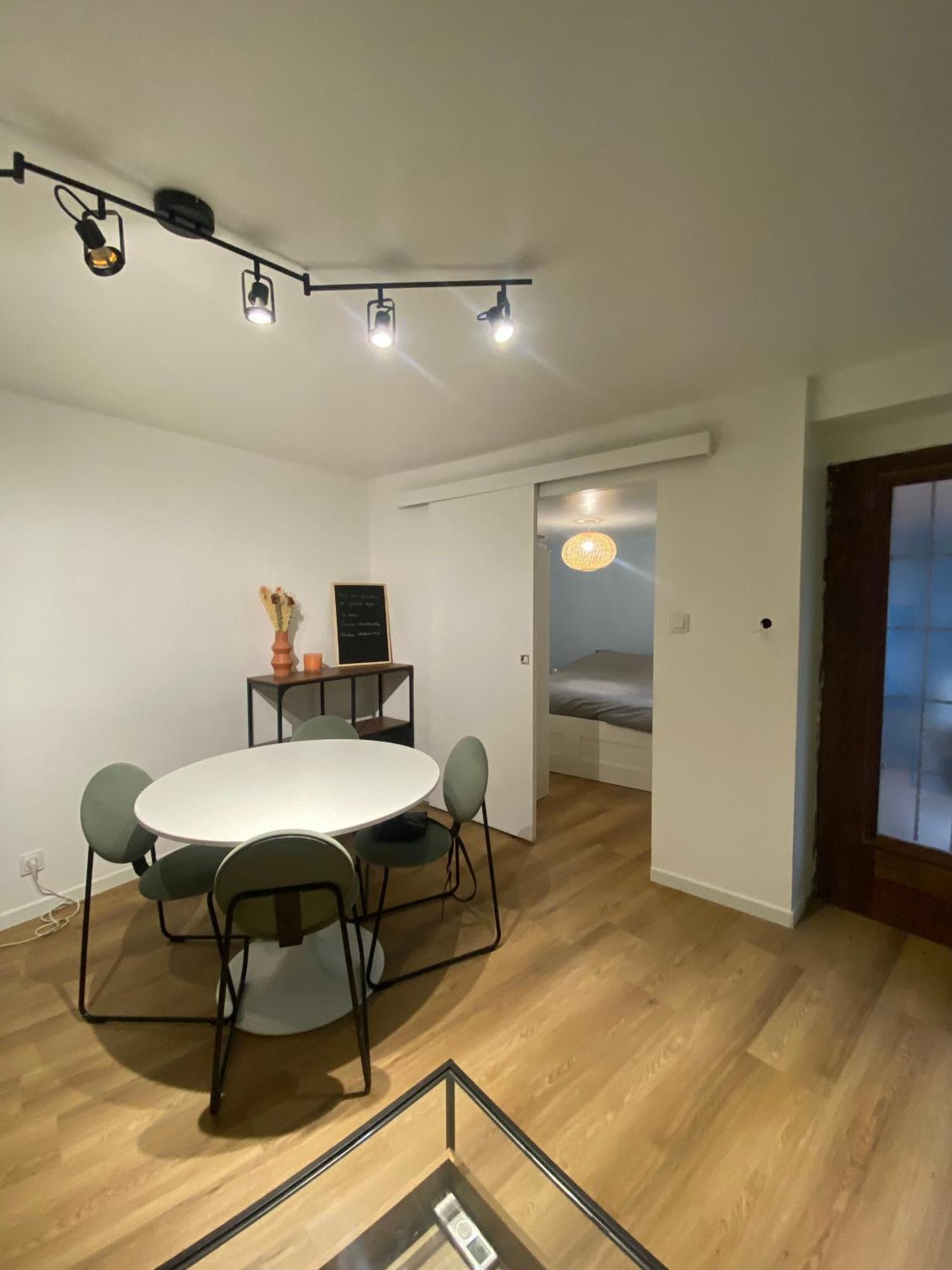 Charmant T2 Proche Arenes Apartman Nîmes Kültér fotó